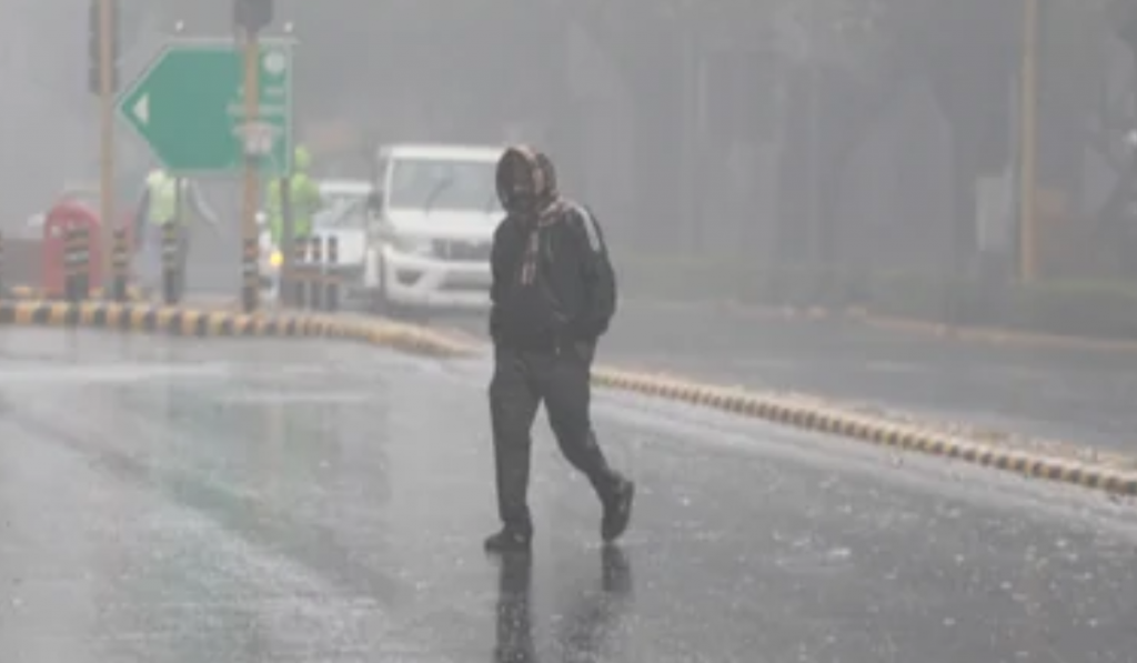 Delhi-NCR wakes up to chilly morning, coldest October day recorded in 75 years on Friday