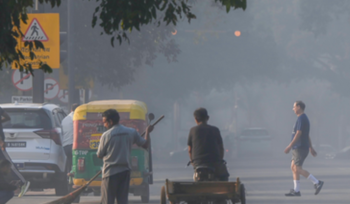 Delhi’s air quality remains poor for third consecutive day; authorities step up anti-pollution measures