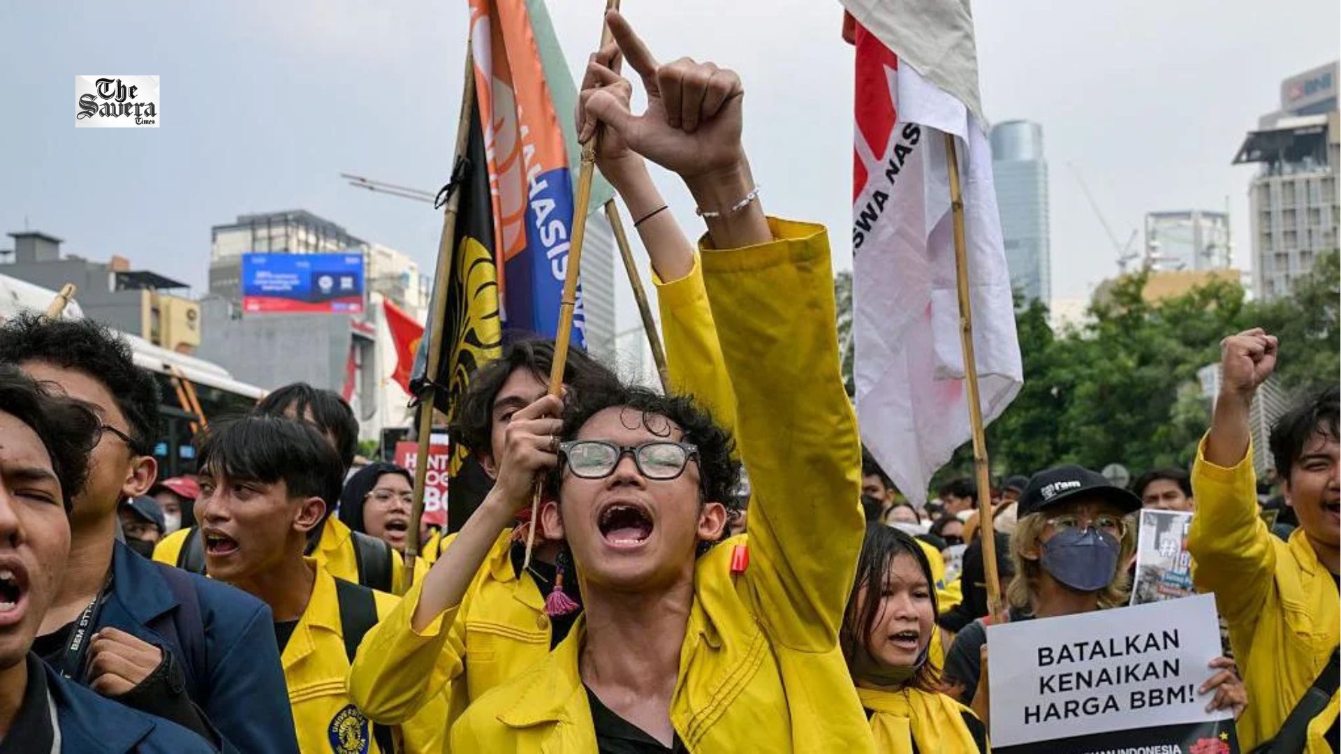 Student Protests Erupt Across Indonesia Over Rising Living Costs and Raging Forest Fires on Prabowo’s Anniversary