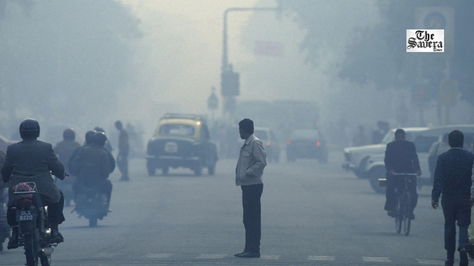 Delhi-NCR Offices to Work at 50% Capacity, Construction Activities Banned Till November 20 Amid Pollution Concerns