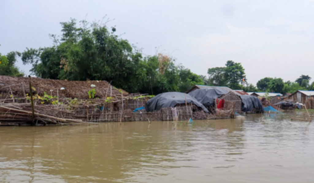 Flood crisis deepens in Bihar as embankments breached by Gandak River across multiple districts