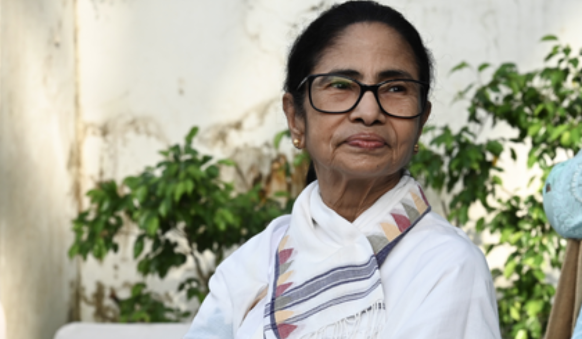 Mamata Banerjee condemns assault on Calcutta High Court advocates