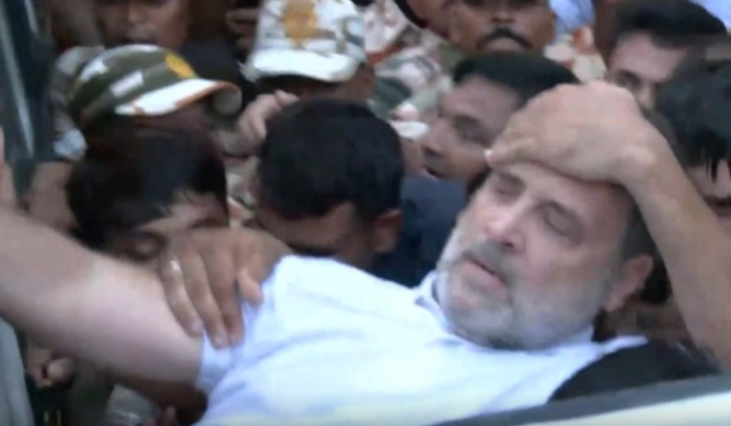 Cops detain INDIA bloc leaders heading to Jantar Mantar