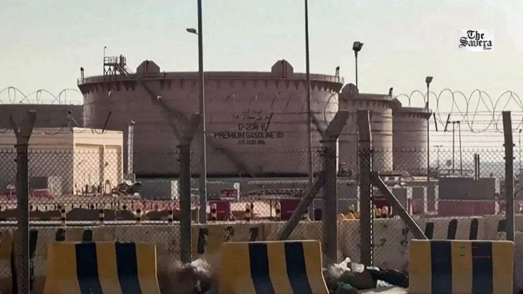 Houthis Claim Riyadh Airport Missile Strike, Warn Airlines Over Saudi Airspace