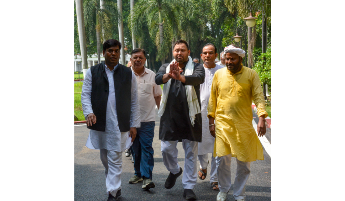 Tejashwi Yadav attacks CEC Gyanesh Kumar after Mahagathbandhan march in Patna