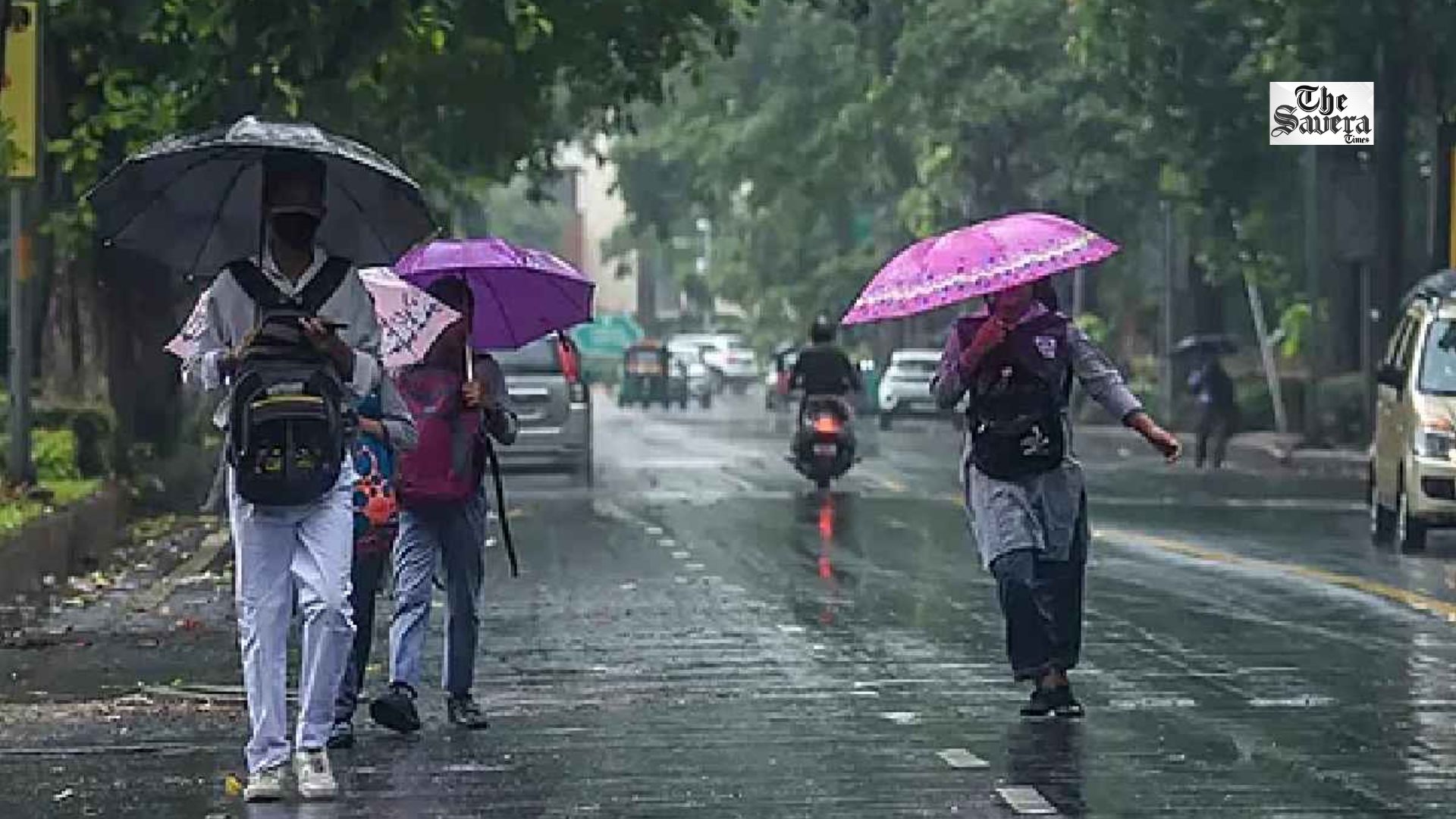 Delhi-NCR Likely to See Light Rain, Strong Winds; AQI Remains Moderate to Poor