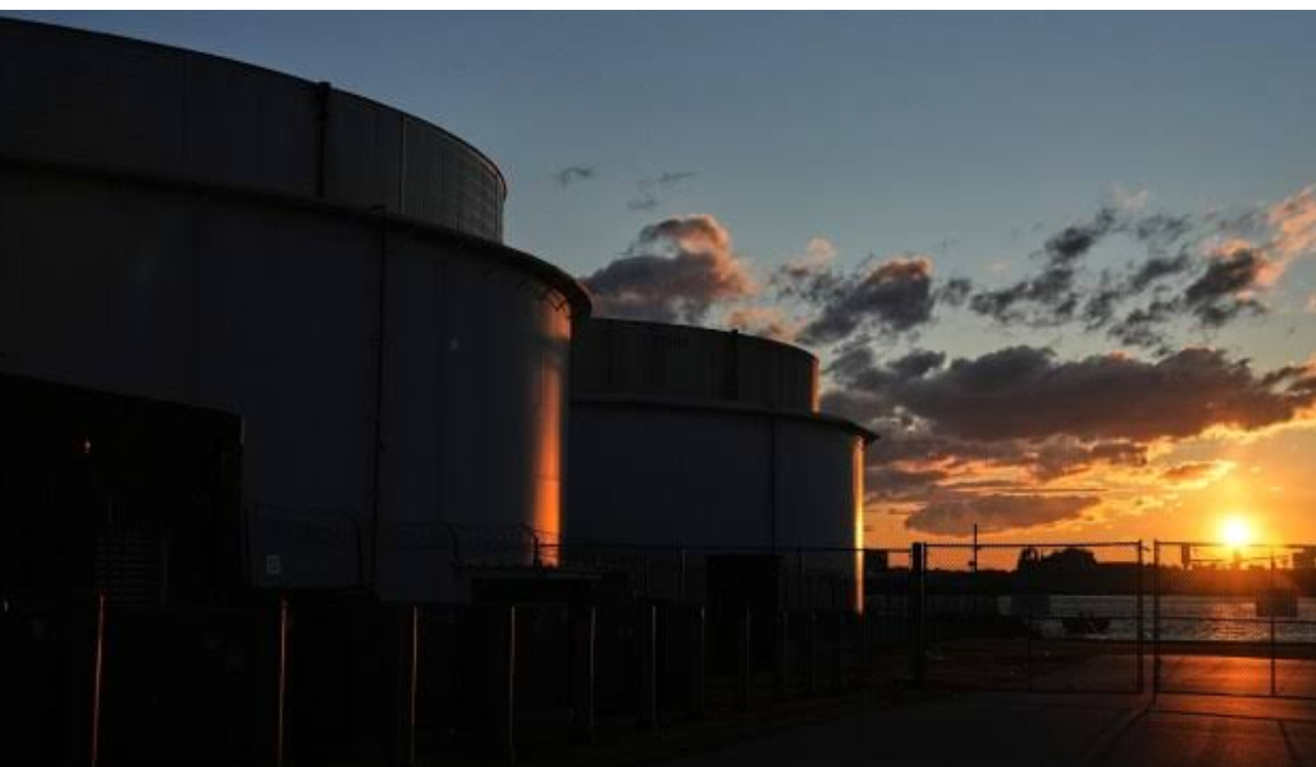 Crisis of Oil and Gas Supply Escalates