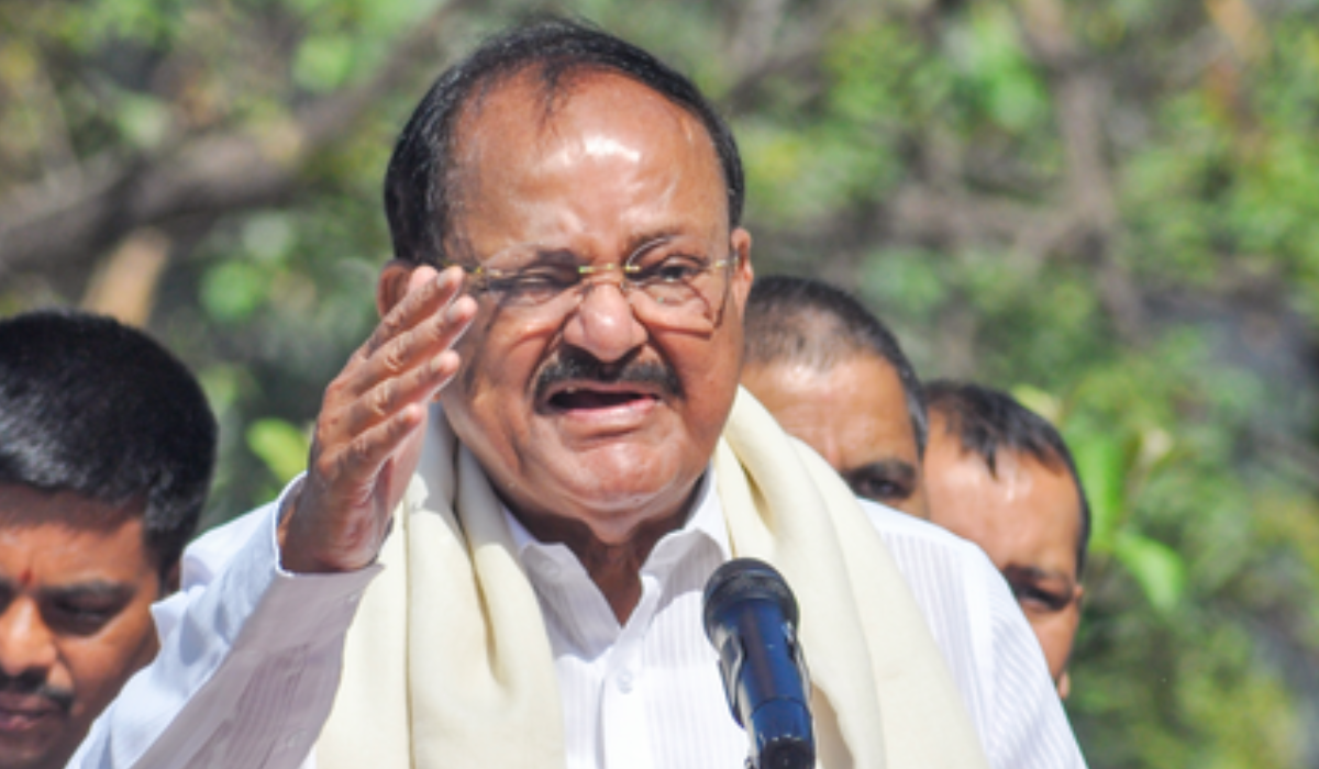 ‘Demanding CEC’s resignation through public rallies not fair’: Venkaiah Naidu