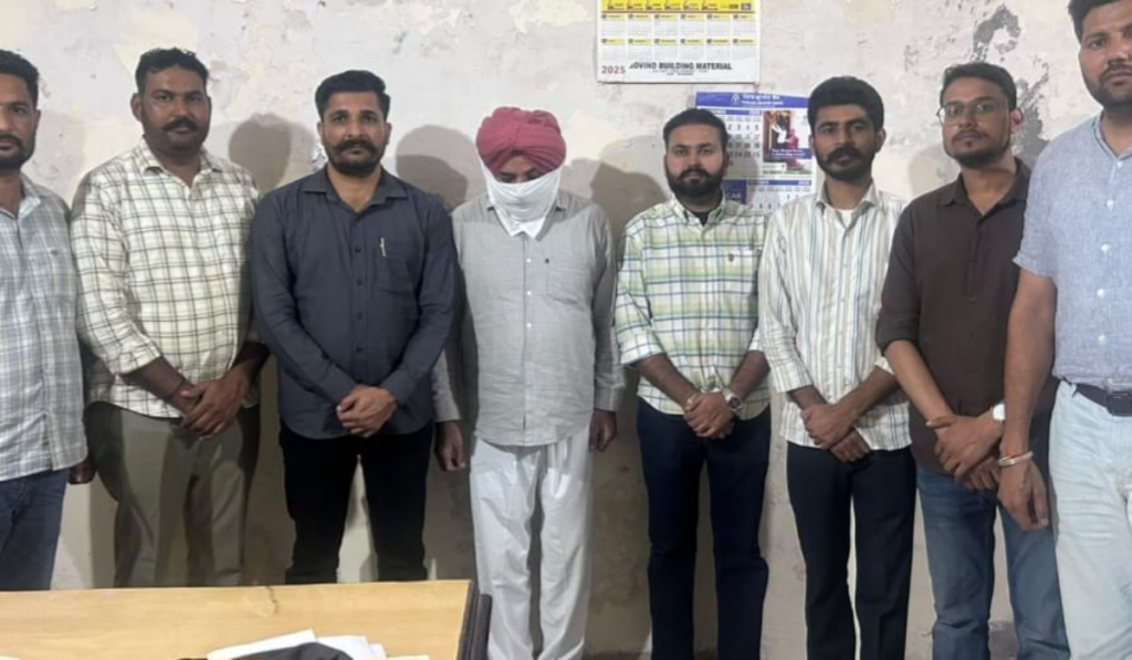 Vigilance Bureau nabs ASI red handed accepting bribe of Rs 80,000/-
