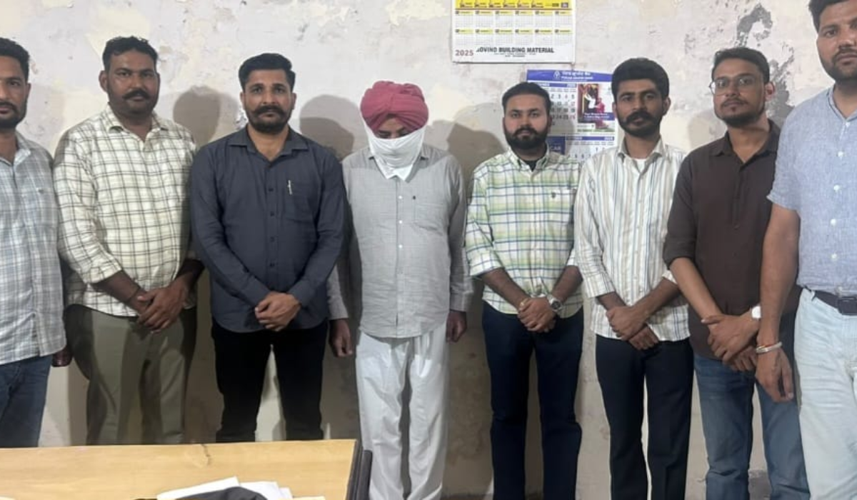Vigilance Bureau nabs ASI red handed accepting bribe of Rs 80,000/-