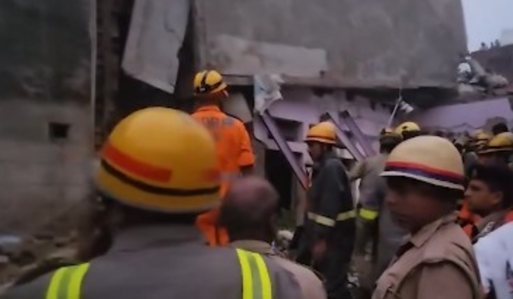 Building collapses in Varanasi due to firecracker explosion, two rescued