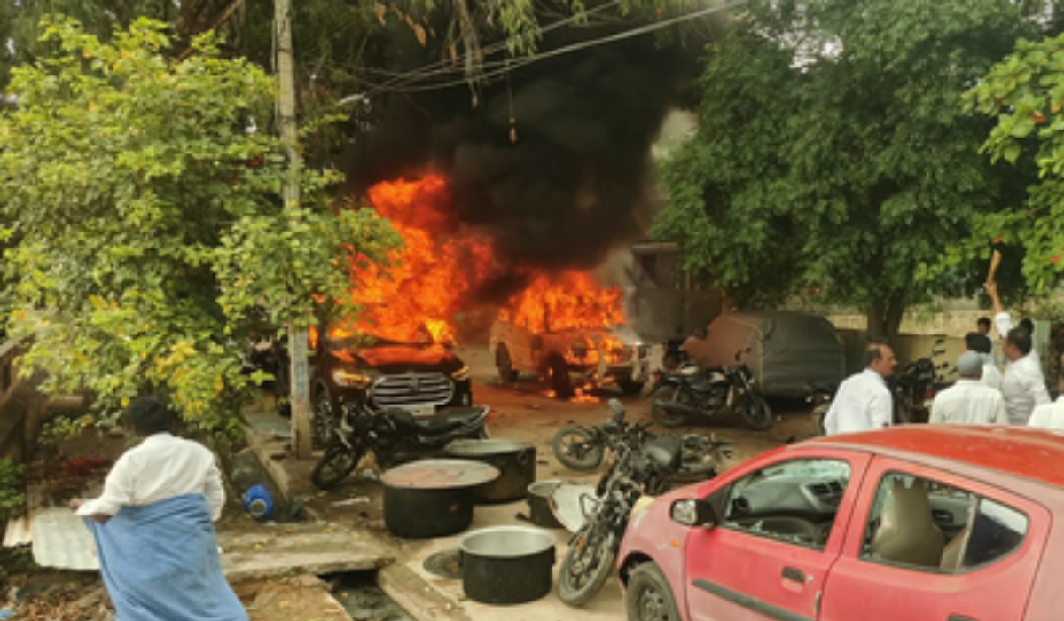 Violence Erupts in Andhra Pradesh’s Annamayya; YSRCP MP Mithun Reddy’s Convoy Attacked