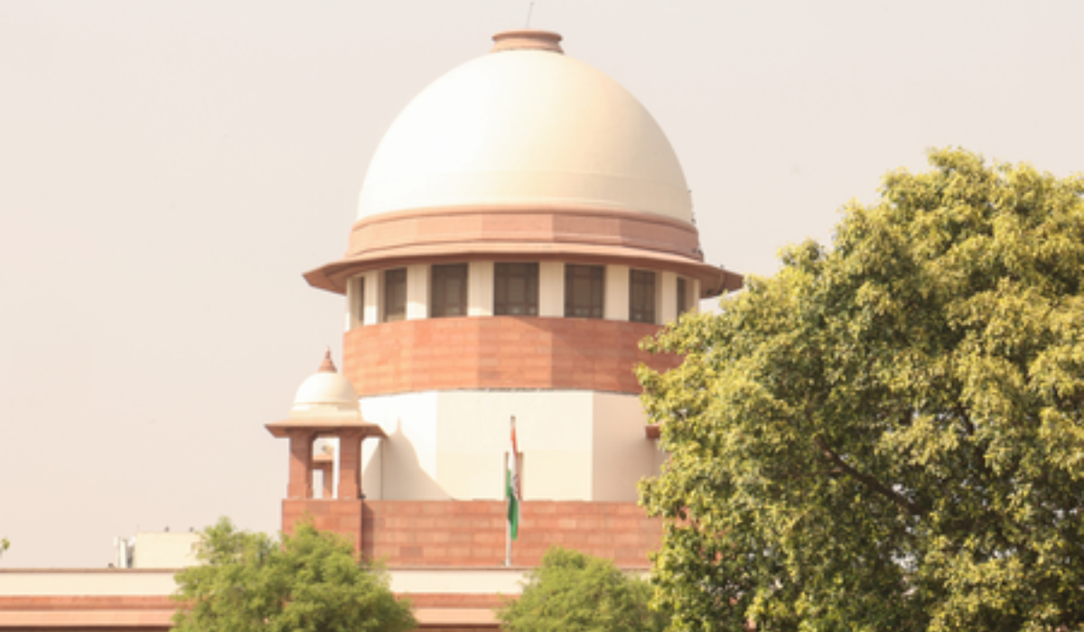SC issues contempt notice to Sanjay Raut, journalist Nikhil Wagle over remarks against CJI