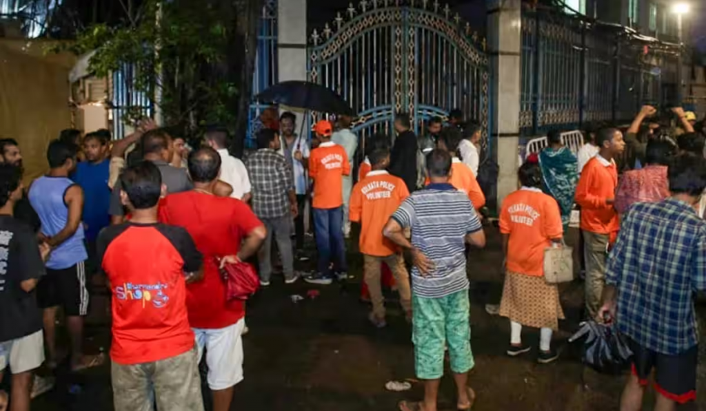 Kolkata stampede: 7 arrested, including Chorbagan Sarbojanin Puja Committee top officials
