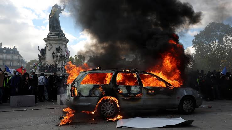 France Unrest Escalates: 1,200 Arrested, 150 Police Injured Amid Mass Looting and Fires
